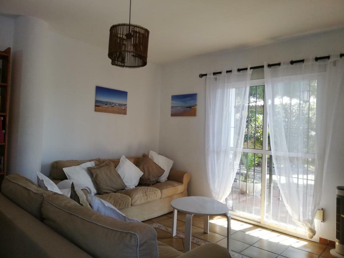 Villa Girasoles à Chiclana de la Frontera Extérieur photo